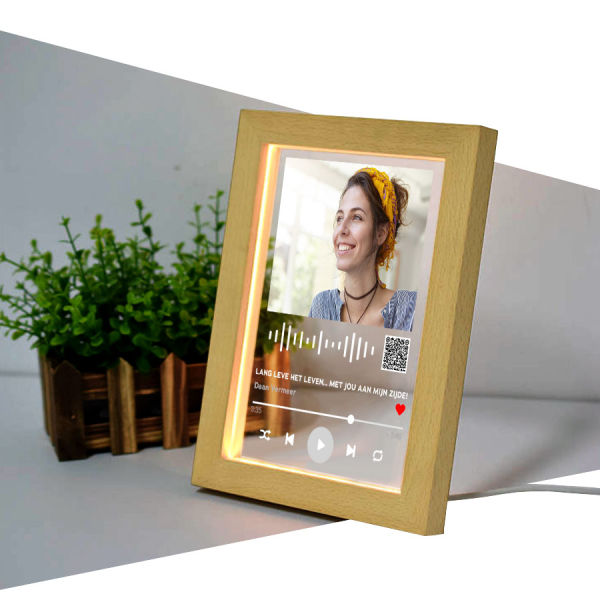 Gepersonaliseerd lied op Houten LED-frame