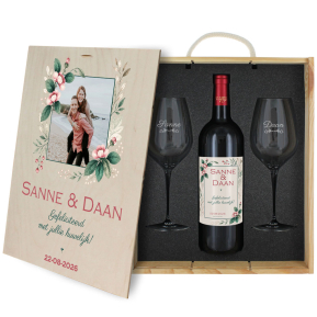 Wijnpakket met foto en romantisch bloemenmotief Wijnpakket met foto en romantisch bloemenmotief